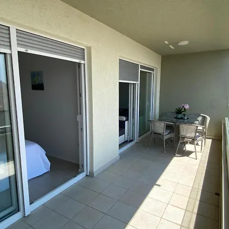 Lux Sea View Apartment