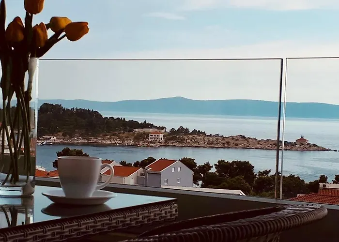 Lux Sea View * マカルスカ